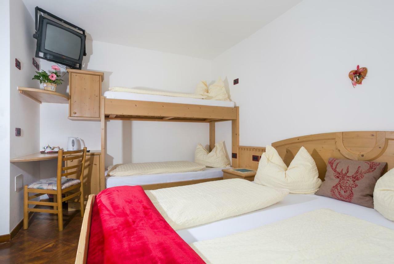 Hotel Jaegerhaus Pellizzano Zewnętrze zdjęcie